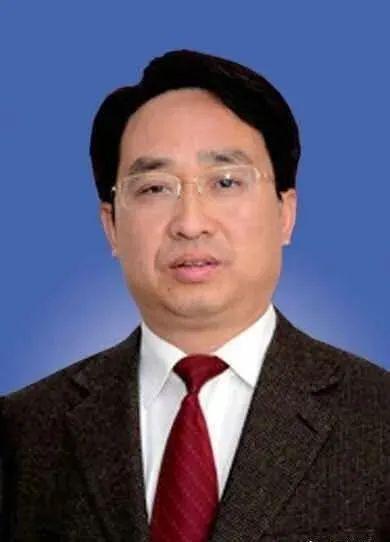 雙清區(qū)最新任免干部動態(tài)與小巷深處的特色小店探索之旅
