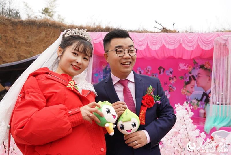 我們結(jié)婚了最新預(yù)告,我們結(jié)婚了最新預(yù)告，虛擬婚姻，真實(shí)情感