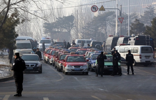 網(wǎng)約專(zhuān)車(chē)最新動(dòng)態(tài)，小巷深處的特色之旅